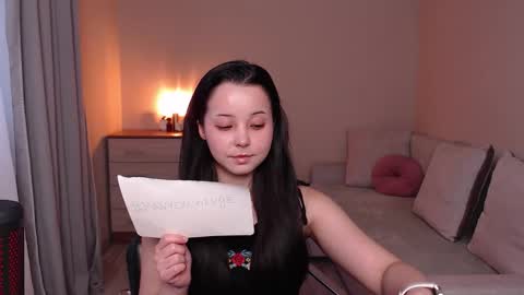 L I A online show from December 2, 2025, 11:04 am