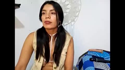 Lia online show from September 19, 2025, 12:06 pm