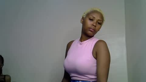 lia online show from October 4, 2025, 7:23 pm