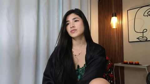 LIA online show from December 3, 2025, 6:17 pm