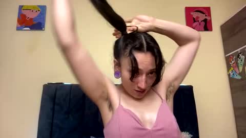 Little Queen Lia  online show from March 12, 2026, 11:22 pm