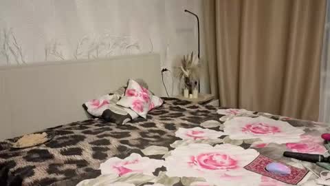 Snapshot of lia_reyn chatting on February 15, 2026, 2:19 am lia_reyn online show from February 15, 2026, 2:19 am