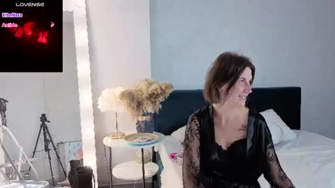 Snapshot of lia_reyn chatting on July 2, 2026, 11:49 am lia_reyn online show from July 2, 2026, 11:49 am