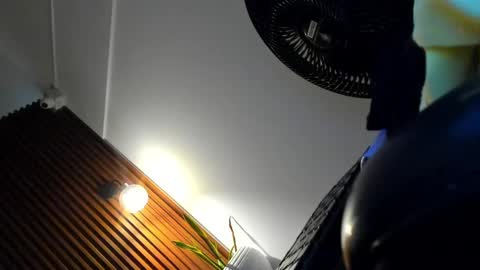 Lia  online show from February 16, 2025, 5:15 am