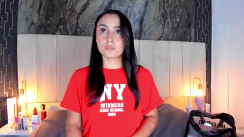 lia_sofiia online show from December 5, 2025, 9:29 am