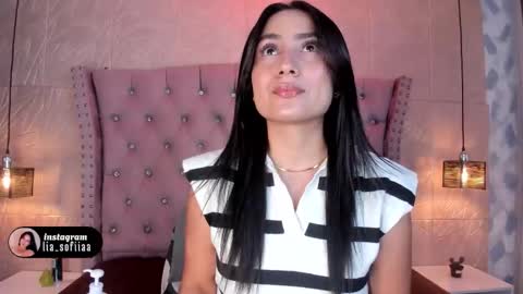 Snapshot of lia_sofiia chatting on January 17, 2026, 8:41 am lia_sofiia online show from January 17, 2026, 8:41 am