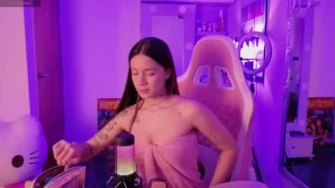 Lia Butera online show from May 1, 2026, 11:09 pm