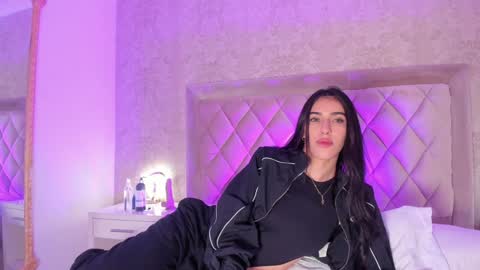 Snapshot of liaflowers chatting on January 21, 2025, 4:10 am Lia online show from January 21, 2025, 4:10 am