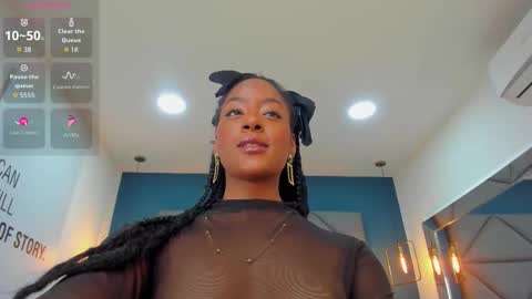 liahparis online show from December 18, 2025, 2:45 pm