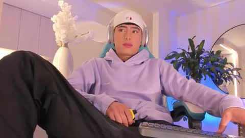 Snapshot of liam_055 chatting on March 2, 2026, 3:30 am Liam online show from March 2, 2026, 3:30 am