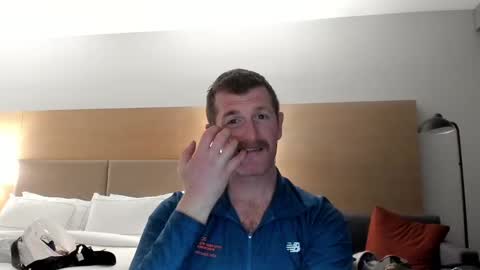 Liam online show from February 1, 2025, 11:37 pm