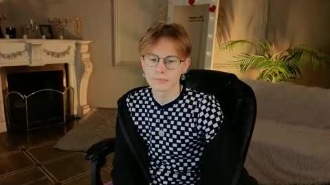 LIAM online show from March 28, 2026, 5:29 am