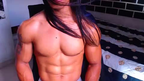 LIAM online show from November 4, 2025, 2:38 pm