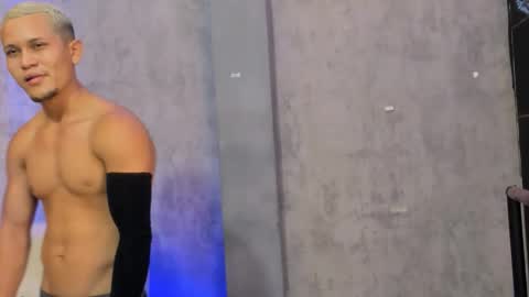 liam_knight online show from November 27, 2025, 2:13 am