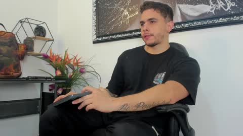 Liam online show from January 23, 2025, 2:17 pm