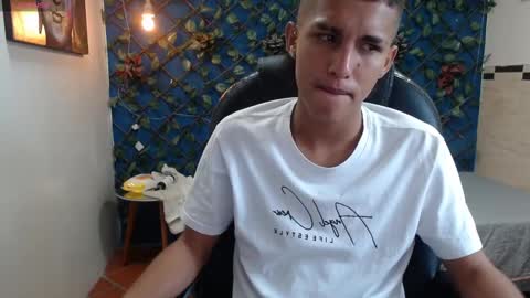 LiamBlack16 online show from October 23, 2025, 12:15 pm