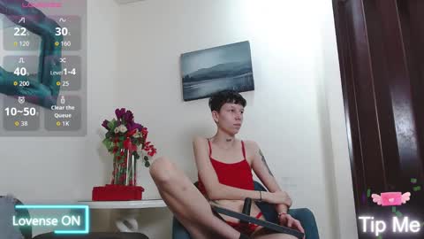 Liam  online show from November 5, 2025, 7:14 pm