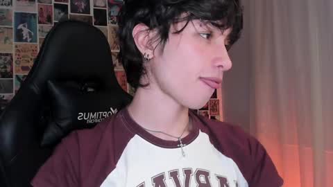 Snapshot of liamelf chatting on December 27, 2024, 7:08 am Liam online show from December 27, 2024, 7:08 am