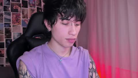 Snapshot of liamelf chatting on January 24, 2025, 3:43 am Liam online show from January 24, 2025, 3:43 am