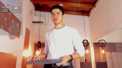 Liam online show from December 19, 2025, 11:50 am