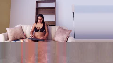 Snapshot of liamoon_ chatting on October 8, 2025, 12:14 pm Lia online show from October 8, 2025, 12:14 pm