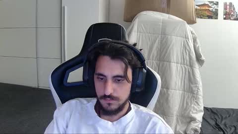 Snapshot of liamriddley chatting on November 2, 2025, 2:14 am liamriddley online show from November 2, 2025, 2:14 am