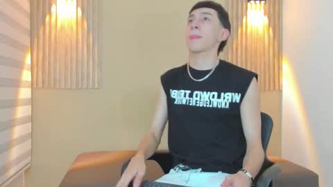 lian_cameron online show from February 19, 2026, 4:08 am