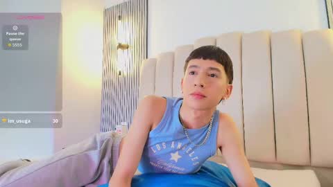 Snapshot of lian_cameron chatting on April 17, 2026, 4:04 am lian_cameron online show from April 17, 2026, 4:04 am