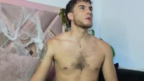 Lian Oconner online show from October 14, 2025, 1:17 am