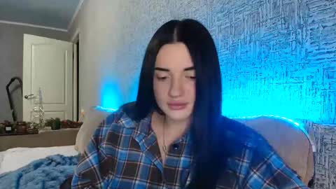 liana_diva online show from December 4, 2025, 7:11 pm