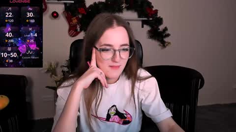 Snapshot of liana_kisses chatting on January 3, 2025, 11:23 pm Little Liana  online show from January 3, 2025, 11:23 pm