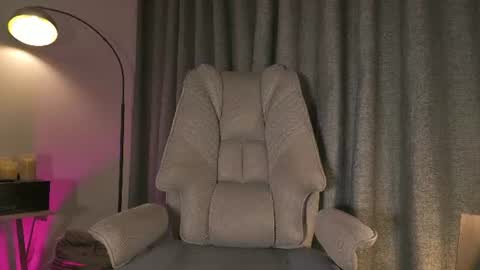 Snapshot of lianewhite chatting on June 15, 2026, 2:36 am lianewhite online show from June 15, 2026, 2:36 am