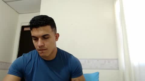 Snapshot of lianstonne chatting on April 22, 2026, 3:46 pm Liamstonne online show from April 22, 2026, 3:46 pm