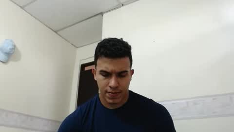 Snapshot of lianstonne chatting on April 29, 2026, 3:16 pm Liamstonne online show from April 29, 2026, 3:16 pm