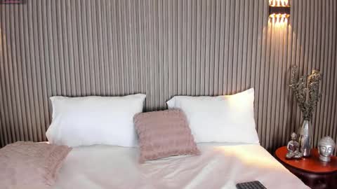  LIA TINK  online show from March 12, 2025, 5:17 pm