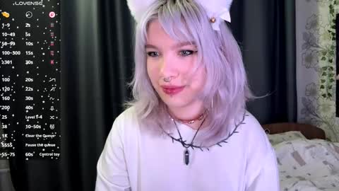 Snapshot of libbynading chatting on November 3, 2025, 8:10 pm Lola online show from November 3, 2025, 8:10 pm