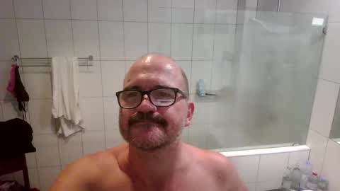 Cockcentric online show from November 1, 2025, 3:47 pm