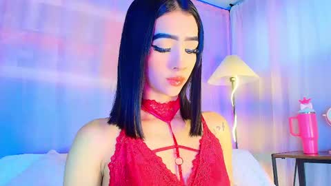 Valentina Hall online show from June 4, 2026, 11:49 am