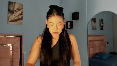 licky_lov online show from November 19, 2025, 3:17 am