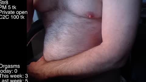 liebestool8 online show from January 15, 2025, 5:47 pm