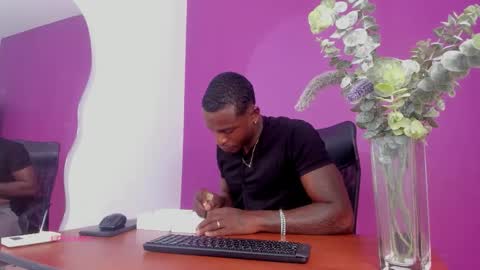 Snapshot of lievelinng chatting on September 19, 2025, 12:17 pm lievelinng online show from September 19, 2025, 12:17 pm