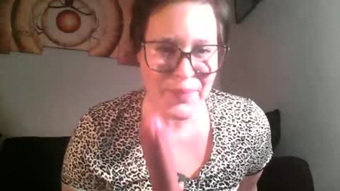 Snapshot of life_as_lindz chatting on March 22, 2026, 3:54 am life_as_lindz online show from March 22, 2026, 3:54 am