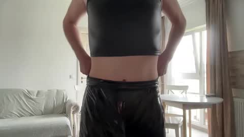 SofieXxxDoll online show from May 21, 2026, 10:11 am