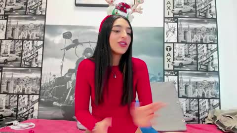 light_haze475096 online show from December 5, 2025, 3:41 pm