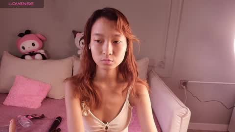 Snapshot of lihnpham chatting on April 3, 2026, 3:15 am Lihn Pham online show from April 3, 2026, 3:15 am