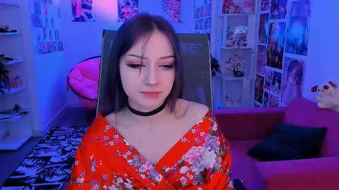 LiLu online show from October 5, 2025, 3:54 pm