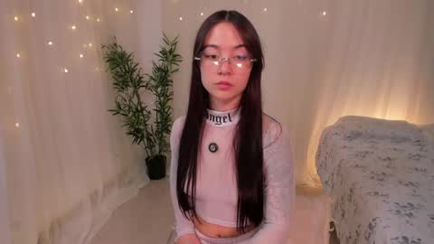Snapshot of liia_sweett chatting on May 13, 2026, 4:15 pm Lia Sweet online show from May 13, 2026, 4:15 pm