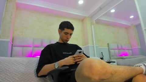 Snapshot of liiamhudson_ chatting on March 3, 2025, 4:47 am L I I A M online show from March 3, 2025, 4:47 am