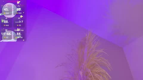 Snapshot of liiamluna chatting on April 24, 2026, 11:01 am Liiam Luna online show from April 24, 2026, 11:01 am