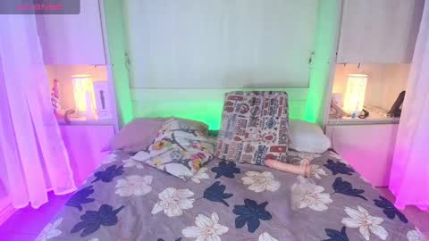         online show from February 17, 2025, 2:48 pm